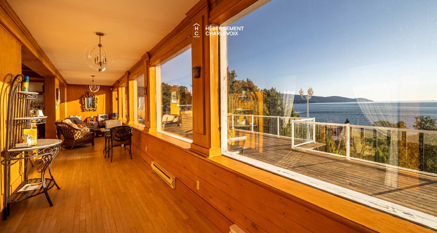 JAU-230 - Historic riverfront home with private hot tub